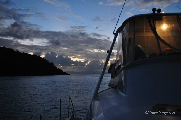 Whitsundays sunset Travel Guide Australia - Whitsundays - Watzijzegt.com