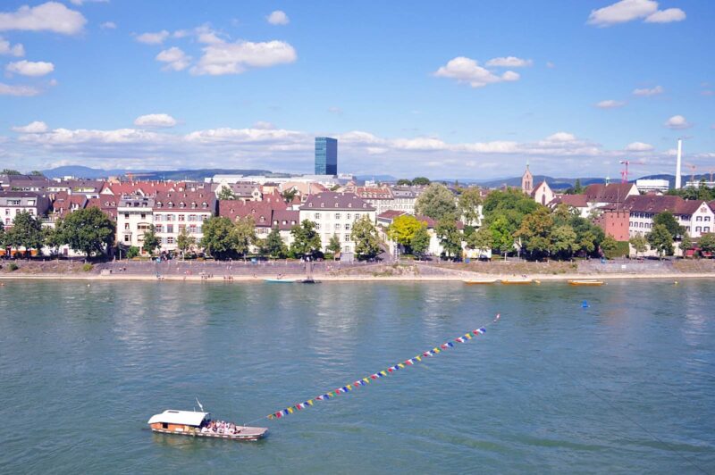 Met een veerbootje de Rijn over in Basel Doen in Basel: Met een veerbootje de Rijn over in Basel