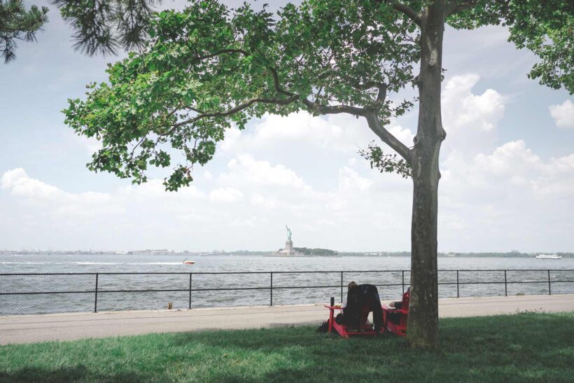 Vier de zomer op Governors Island in New York City